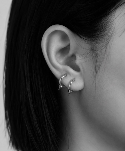 VI E DIT（ヴィエディット）の「Distorted Halo Piercing/ピアス/サージカルステンレス/金属アレルギー対応（ピアス（両耳用）・メンズ・シルバー・FREE）」の7枚目の写真