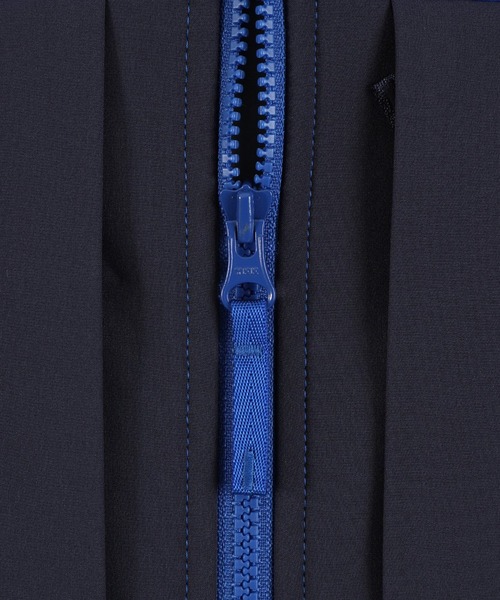 ARC'TERYX（アークテリクス）の「ARC'TERYX / アークテリクス：Gamma MX Hoody M(エクスクルーシブモデル)：X00000848516[STD]（マウンテンパーカー・メンズ・ブラック×ブルー・L/M/S）」の9枚目の写真