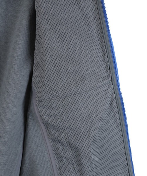 ARC'TERYX（アークテリクス）の「ARC'TERYX / アークテリクス：Gamma MX Hoody M(エクスクルーシブモデル)：X00000848516[STD]（マウンテンパーカー・メンズ・ブラック×ブルー・L/M/S）」の13枚目の写真