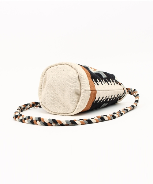 CAPRICIEUX LE'MAGE(カプリシューレマージュ)の「コットンジャガード巾着ショルダー(ショルダーバッグ・レディース・ブラウン・FREE)」の4枚目の写真