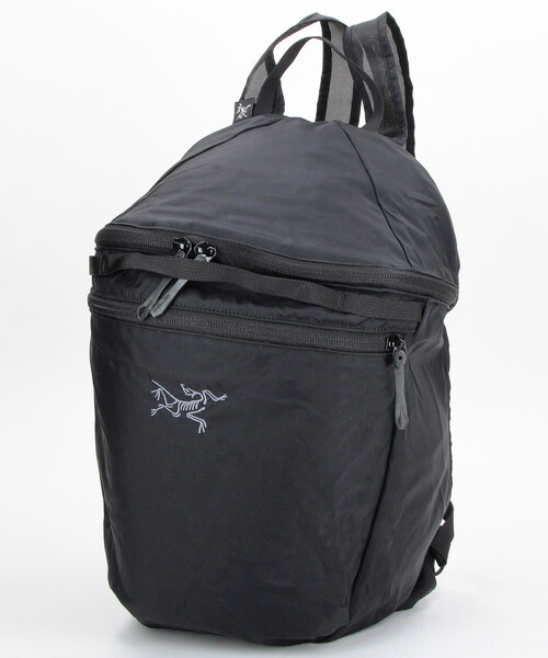 ARC'TERYX(アークテリクス)の「ARC’TERYX/アークテリクス ヒリアド 15 バックパック/Heliad 15 Backpack(バックパック/リュック・メンズ・ブラック/ホワイト/グリーン・ONE SIZE)」の1枚目の写真