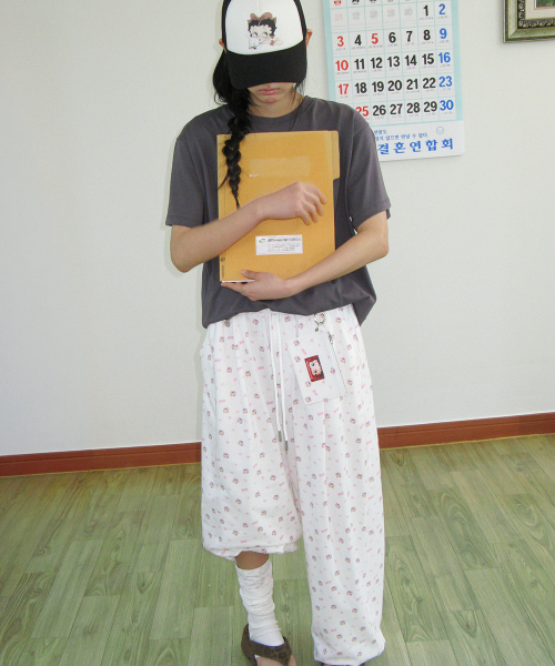 RONRON（ロンロン）の「BETTY BOOP PATTERN SWEAT JOGGER PANTS WHITE（スウェットパンツ・レディース・その他・FREE）」の5枚目の写真