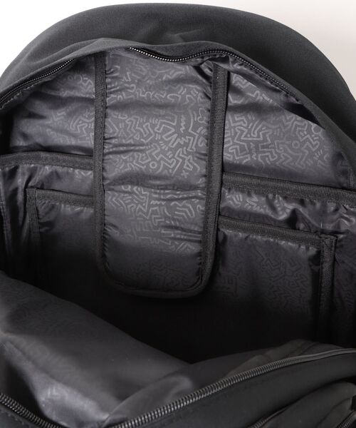 Keith Haring(キース・ヘリング)の「【Keith Haring】キースヘリング パックパック 32L(バックパック/リュック・レディース・ブラック・FREE)」の4枚目の写真