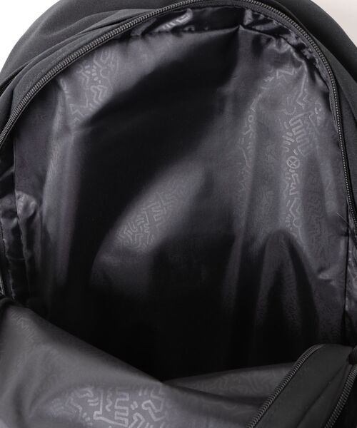 Keith Haring(キース・ヘリング)の「【Keith Haring】キースヘリング パックパック 32L(バックパック/リュック・レディース・ブラック・FREE)」の5枚目の写真