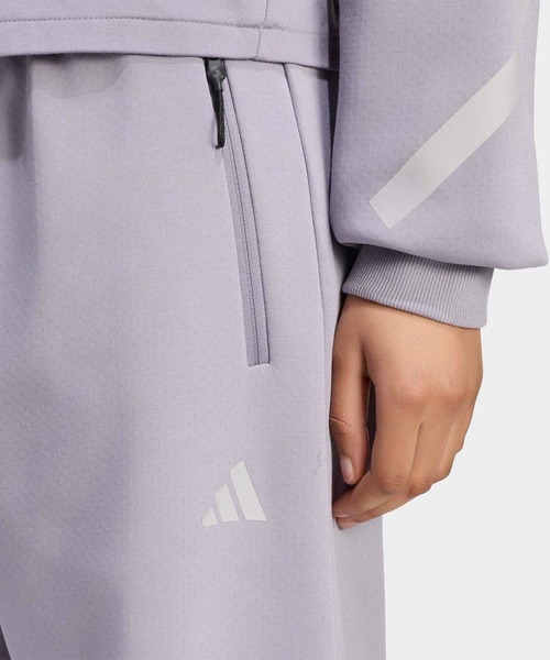 adidas(アディダス)の「アディダス Z.N.E. オープン ヘム パンツ / アディダス adidas(その他パンツ・レディース・ブルー・X-SMALL/XX-LARGE/LARGE/MEDIUM/SMALL/X-LARGE)」の3枚目の写真