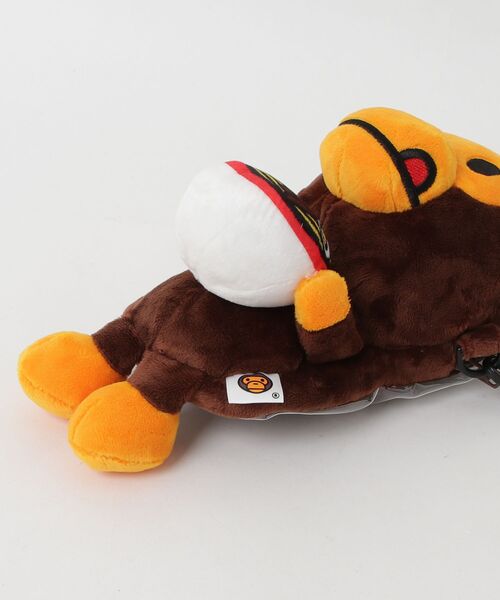 BABY MILO STORE（ベイビーマイロストア）の「BABY MILO RAMEN PLUSH DOLL MOBILE PHONE BAG（ショルダーバッグ・メンズ・ブラウン・FREE）」の3枚目の写真