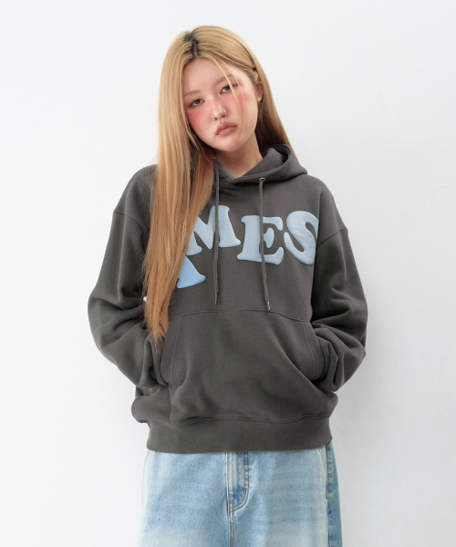 AMESWORLDWIDE(アメスワールドワイド)の「BIG TYPO HOODIE CHARCOAL(パーカー・レディース・その他・SMALL/MEDIUM/LARGE)」の13枚目の写真