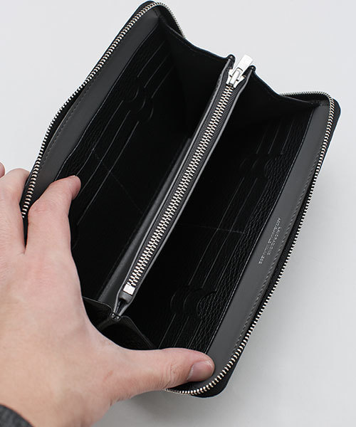 NANO universe(ナノユニバース)の「MAININI(マイニーニ)/ 別注Round Zip Wallet(財布・メンズ・ネイビー/ブルー/ブラック・FREE)」の5枚目の写真