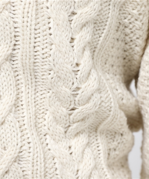 Revo.（レボ）の「Revo. ケーブル編み クルーネック ニット（ニット/セーター・メンズ・ネイビー/アイボリー/カーキ/ブラック/ワインレッド/グレー・1/2）」の20枚目の写真