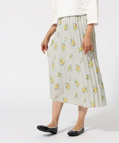 GLOBAL WORK（グローバルワーク）の「ジョーゼットプリーツスカート/743015（スカート・レディース・グレー系その他/ライトブルー/ネイビー/ブルー系その他・LARGE/MEDIUM）」の2枚目の写真