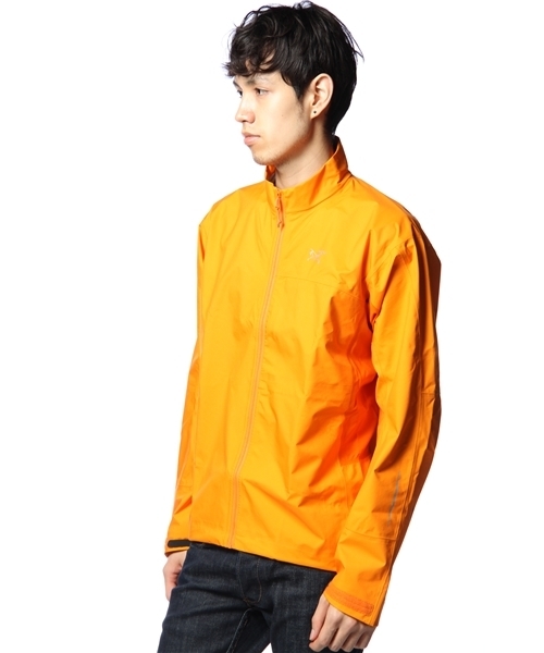 BEAMS（ビームス）の「ARC'TERYX / “VISIO COMP JACKET”（ブルゾン・メンズ・ブラック/オレンジ・SMALL/MEDIUM）」の9枚目の写真