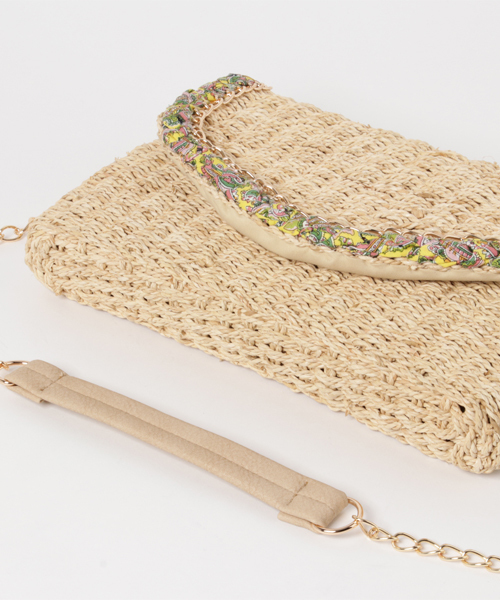 Andemiu（アンデミュウ）の「【ショルダーとクラッチの2WAY】アバカフウチェーンクラッチ751788（ショルダーバッグ・アイボリー/キャメル・FREE）」の7枚目の写真