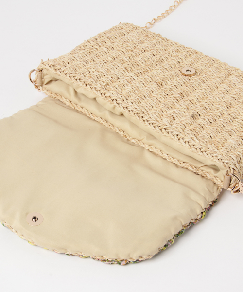 Andemiu（アンデミュウ）の「【ショルダーとクラッチの2WAY】アバカフウチェーンクラッチ751788（ショルダーバッグ・アイボリー/キャメル・FREE）」の3枚目の写真