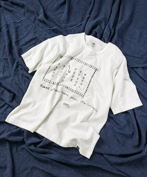 WORK NOT WORK URBAN RESEARCH（ワークノットワークアーバンリサーチ）の「WORK NOT WORK　強撚天竺ビッグプリントTシャツ #3（Tシャツ/カットソー・メンズ・ホワイト・SMALL/LARGE/MEDIUM）」の11枚目の写真