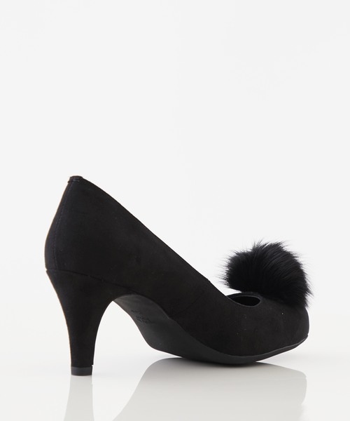 STUDIOUS（ステュディオス）の「【SEPTEMBER MOON】《STUDIOUS別注》ラビットファーぽんぽんパンプス　ST-4（パンプス・レディース・ブラック/グレー/ブルー・24.5/23.5/22.5）」の5枚目の写真