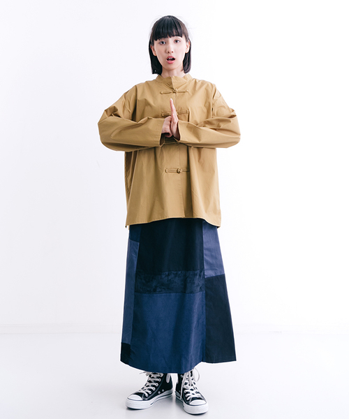 MERLOT（メルロー）の「チャイナボタン長袖シャツ1056（シャツ/ブラウス・レディース・オフホワイト/ブラック/キャメル/ワイン・FREE）」の6枚目の写真