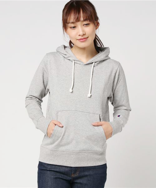 Champion(チャンピオン)の「チャンピオン フーデッド スウェットシャツ CW-K108(パーカー・レディース・クリーム/グレー/ネイビー・M/L/LL/S)」の2枚目の写真