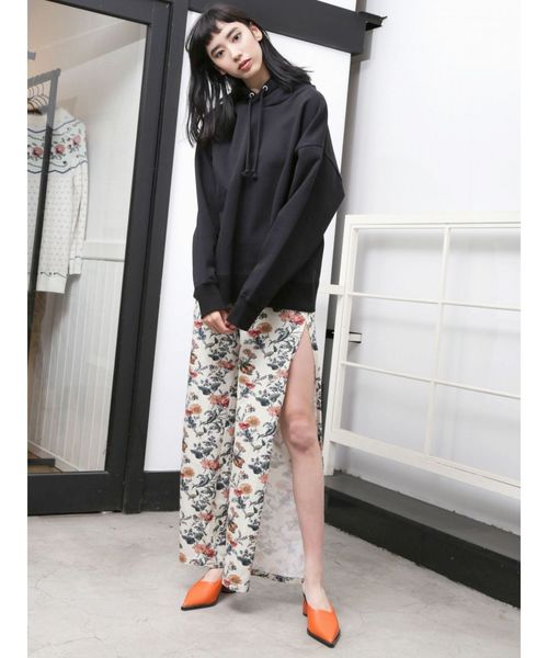 EMODA（エモダ）の「ラウンディッシュローヒールシューズ（パンプス・レディース・ホワイト/ブラック/オレンジ・SMALL/MEDIUM/LARGE）」の9枚目の写真