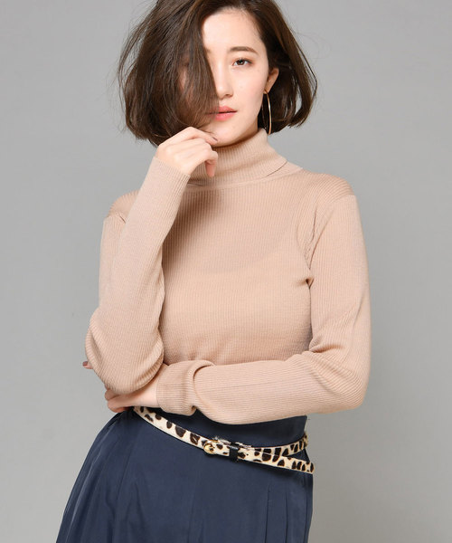 RIVE DROITE（リヴドロワ）の「ウォッシャブルウールタートルニット（ニット/セーター・レディース・オフホワイト/ブラック/モカ/レッド/ベージュ/グリーン/ローズ/ライトグレー・FREE）」の5枚目の写真