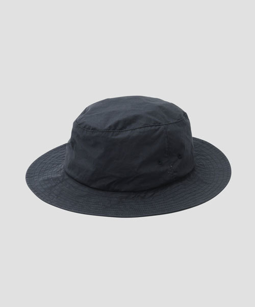 MHL.（エムエイチエル）の「COATING COTTON TYPEWRITER（ハット・メンズ・ベージュ/ネイビー・FREE）」の2枚目の写真