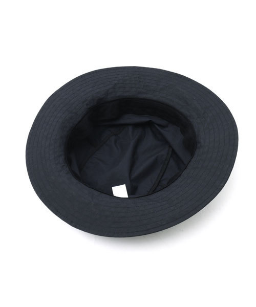 MHL.（エムエイチエル）の「COATING COTTON TYPEWRITER（ハット・メンズ・ベージュ/ネイビー・FREE）」の3枚目の写真