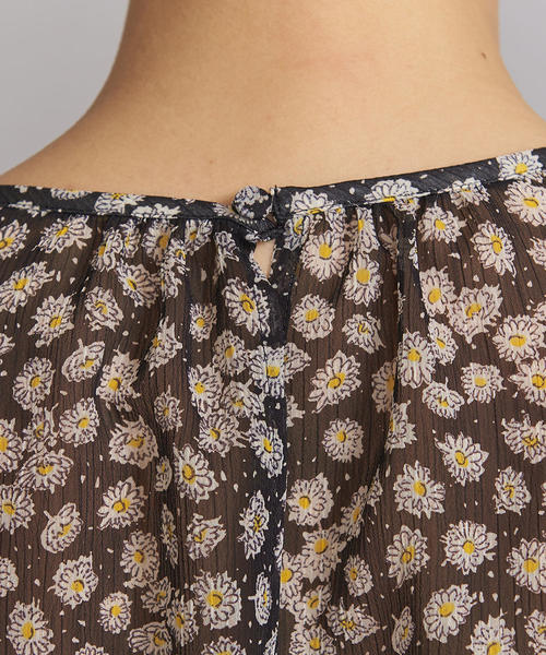 BEAUTY&YOUTH UNITED ARROWS(ビューティーアンドユースユナイテッドアローズ)の「BY クレープフラワーギャザーワンピース о(ワンピース・レディース・ブラック/ライラック・MEDIUM/SMALL)」の12枚目の写真