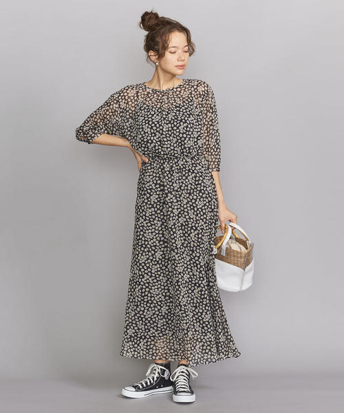 BEAUTY&YOUTH UNITED ARROWS(ビューティーアンドユースユナイテッドアローズ)の「BY クレープフラワーギャザーワンピース о(ワンピース・レディース・ブラック/ライラック・MEDIUM/SMALL)」の15枚目の写真
