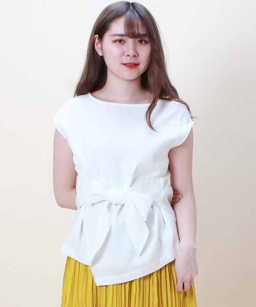 TRUDEA(トルディア)の「麻調ウエストリボンブラウス(シャツ/ブラウス・レディース・ブラック/レッド/ベージュ/ホワイト/サックスブルー/ミント・MEDIUM/LARGE)」の1枚目の写真