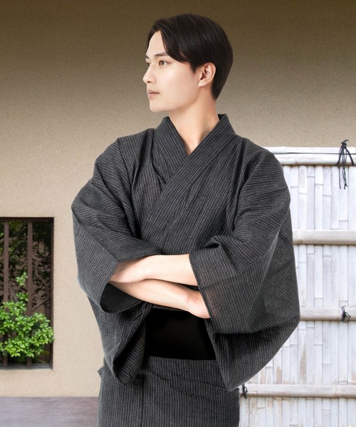 KYOETSU（キョウエツ）の「メンズ しじら浴衣 4点セット ( 浴衣 + 帯 + 下駄 + 腰紐 )（浴衣・メンズ・ブラック系その他/グレー系その他/ブルー系その他/ブラック系その他2/ブラック系その他3/ブラック/ブラック系その他4/ブルー系その他3/ブルー系その他2/ブラック系その他6/ブルー系その他5/ブルー/ブルー系その他4/グレー系その他2/ブラック系その他7/グレー系その他3/ブルー系その他7/ブルー系その他6/ブラック系その他5/グレー/サックスブルー系/サックスブルー系6/サックスブルー系3/サックスブルー系4/サックスブルー系5/サックスブルー系2/その他/その他1/その他2・LL/L/M）」の2枚目の写真