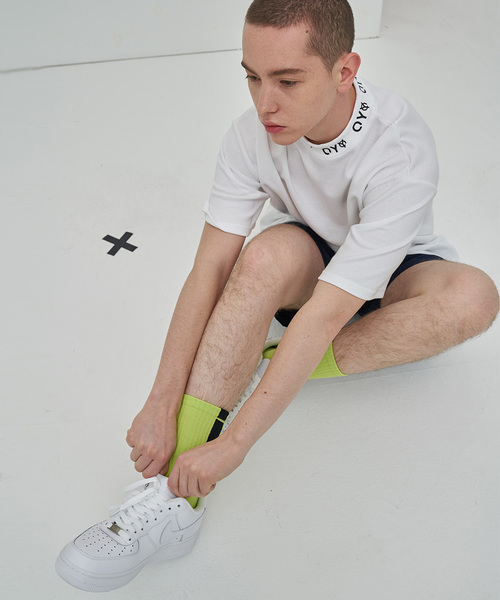 OY(オーワイ)の「ロゴクルーTシャツ/カットソー(Tシャツ/カットソー・メンズ・ホワイト/ブラック/ライトイエロー・FREE)」の4枚目の写真