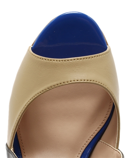 alcali(アルカリ)の「モードブーティーサンダル(ブーティ・レディース・ブラック/モカ/カーキ/ネイビー・2/3/4)」の9枚目の写真