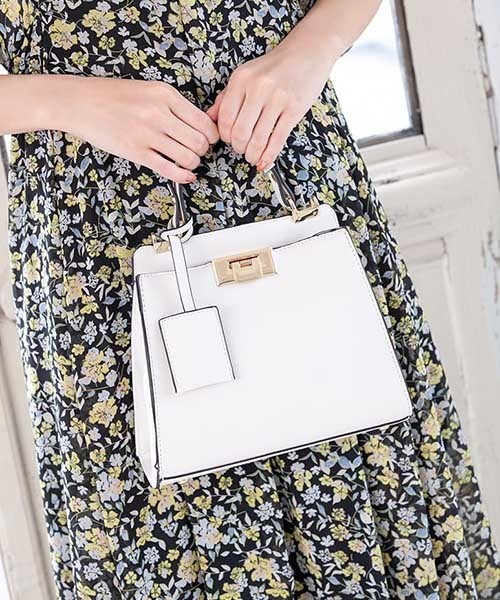 fifth(フィフス)の「クラシカルハンドバッグ(ハンドバッグ・レディース・ホワイト/ブラック/モカ・FREE)」の2枚目の写真