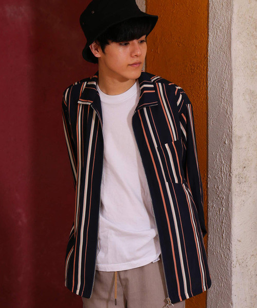revertical（リバーティカル）の「ストライプ柄 ジップアップ ブルゾン 長袖ワークジャケット（ブルゾン・メンズ・ホワイト/ブラック/ネイビー・M/L）」の9枚目の写真