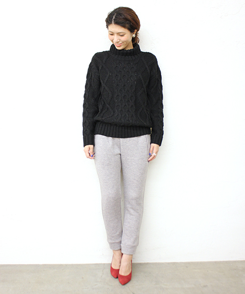 mystic（ミスティック）の「ケーブルタートルプルオーバー（ニット/セーター・レディース・オフホワイト/ブラック/パープル・FREE）」の6枚目の写真