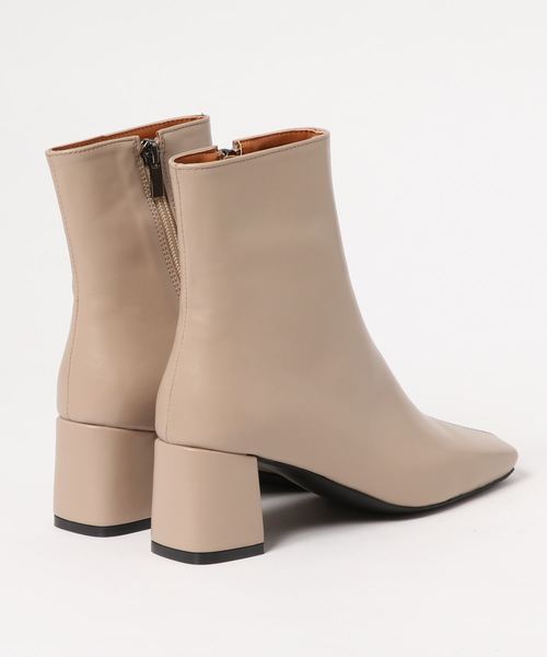 DouDou（ドゥドゥ）の「ショートブーツ（ブーツ・レディース・サンドベージュ/オフホワイト・24.5cm/23.5cm）」の4枚目の写真