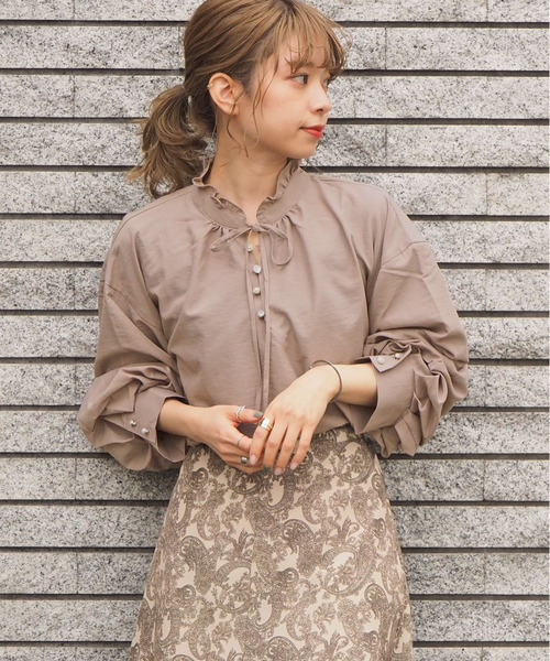 tiptop（ティップトップ）の「ヘンリーネックボリューム袖ブラウス（シャツ/ブラウス・レディース・オフホワイト/ブラック/ブラウン/グリーン/ブルー/B/A/パープル・FREE）」の18枚目の写真