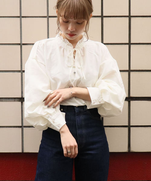 tiptop（ティップトップ）の「ヘンリーネックボリューム袖ブラウス（シャツ/ブラウス・レディース・オフホワイト/ブラック/ブラウン/グリーン/ブルー/B/A/パープル・FREE）」の9枚目の写真