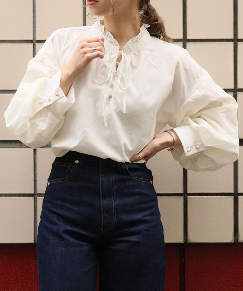 tiptop（ティップトップ）の「ヘンリーネックボリューム袖ブラウス（シャツ/ブラウス・レディース・オフホワイト/ブラック/ブラウン/グリーン/ブルー/B/A/パープル・FREE）」の10枚目の写真