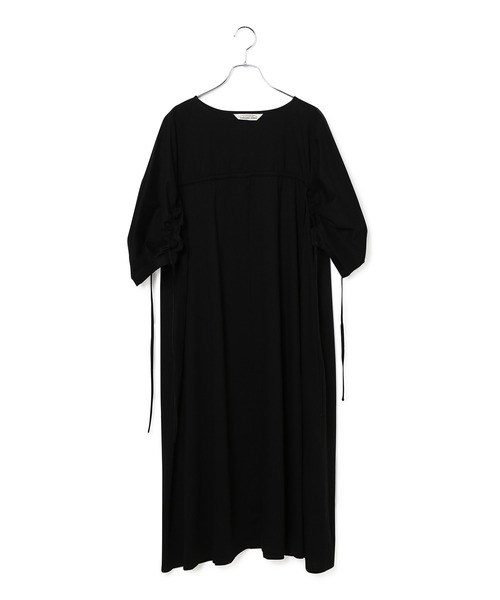 ADAM ET ROPE'(アダムエロペ)の「ギャザーフレアーカットワンピース(ワンピース・レディース・ブラック/ブラウン・FREE)」の13枚目の写真