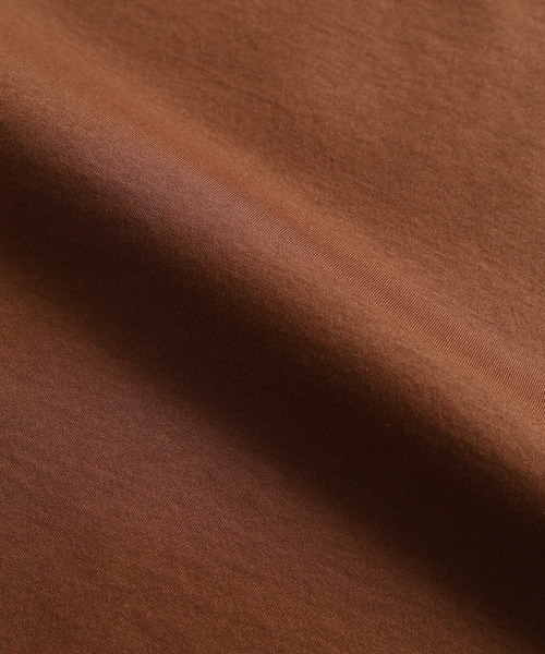 ADAM ET ROPE'(アダムエロペ)の「ギャザーフレアーカットワンピース(ワンピース・レディース・ブラック/ブラウン・FREE)」の6枚目の写真