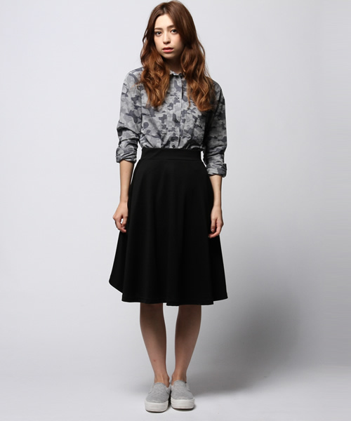 ROSE BUD（ローズバッド）の「S-LSH-14203 CAMOUFLAGE L/S（シャツ/ブラウス・レディース・ブラック/カーキ・ONE SIZE）」の8枚目の写真