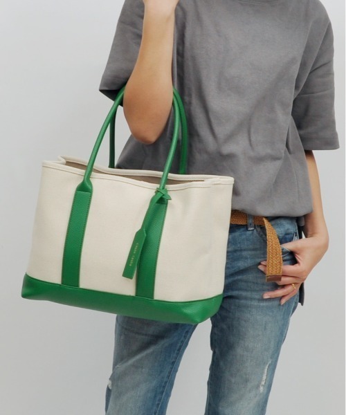 cache cache(カシュ カシュ)の「カシュカシュ cachecache / パーテーションキャンバストートバッグL(トートバッグ・レディース・レンガ/カモフラージュ/グレー系その他/ブルー系その他/ホワイト系その他/オレンジ/グリーン/ブルー/グリーン系その他/ブラック系その他/ブラック系その他2・FREE)」の6枚目の写真