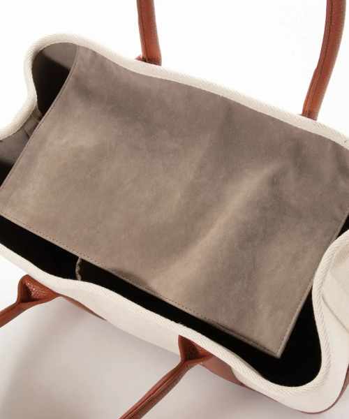 cache cache(カシュ カシュ)の「カシュカシュ cachecache / パーテーションキャンバストートバッグL(トートバッグ・レディース・レンガ/カモフラージュ/グレー系その他/ブルー系その他/ホワイト系その他/オレンジ/グリーン/ブルー/グリーン系その他/ブラック系その他/ブラック系その他2・FREE)」の14枚目の写真