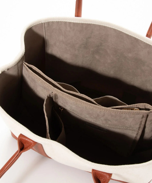 cache cache(カシュ カシュ)の「カシュカシュ cachecache / パーテーションキャンバストートバッグL(トートバッグ・レディース・レンガ/カモフラージュ/グレー系その他/ブルー系その他/ホワイト系その他/オレンジ/グリーン/ブルー/グリーン系その他/ブラック系その他/ブラック系その他2・FREE)」の13枚目の写真
