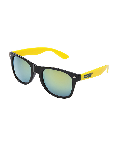 X-girl（エックスガール）の「【mini7月号掲載】PLASTIC SUNGLASSES MIRROR（サングラス・レディース・レッド/イエロー/グリーン・ONE SIZE）」の2枚目の写真