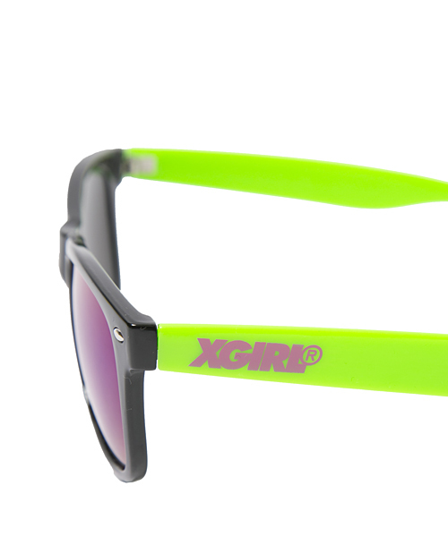 X-girl（エックスガール）の「【mini7月号掲載】PLASTIC SUNGLASSES MIRROR（サングラス・レディース・レッド/イエロー/グリーン・ONE SIZE）」の6枚目の写真