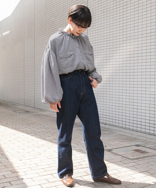 kutir（クティール）の「サテンフリルハイネックブラウス（シャツ/ブラウス・レディース・ライトブルー/ブラック/アイボリー・FREE）」の7枚目の写真