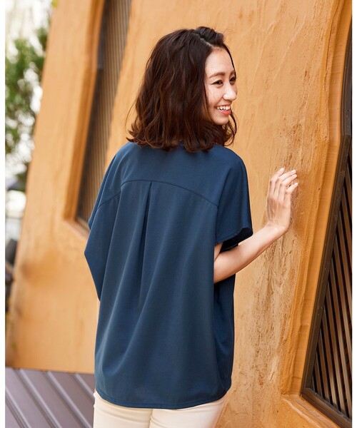 Tiaclasse(ティアクラッセ)の「【撥水加工・洗える】大人上品なドルマンスリーブトップス(Tシャツ/カットソー・レディース・ブラック/ダークブラウン/オフホワイト/グリーン/キャメル・FREE)」の21枚目の写真