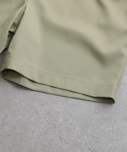 UNCORD（アンコード）の「【UNCORD】ストレッチBIG長袖シャツ＆ワイドショーツセットアップ/イージーケア（セットアップ・メンズ・ベージュ/カーキ/グレー/ブラック・MEDIUM/X-LARGE/LARGE）」の14枚目の写真