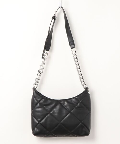 LATINA（ラティーナ）の「ソフトキルティングシルバーチェーン（ショルダーバッグ・レディース・ブラック・FREE）」の2枚目の写真